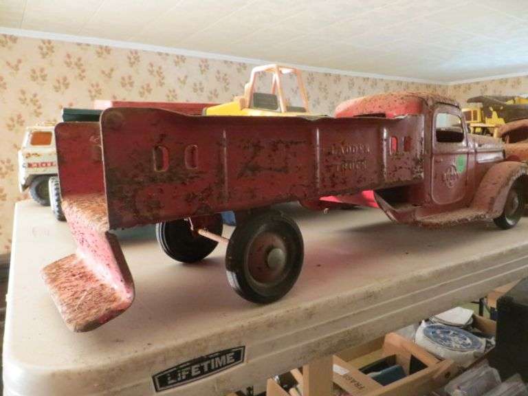 Buddy L Ladder Truck Lambrecht Auction, Inc.