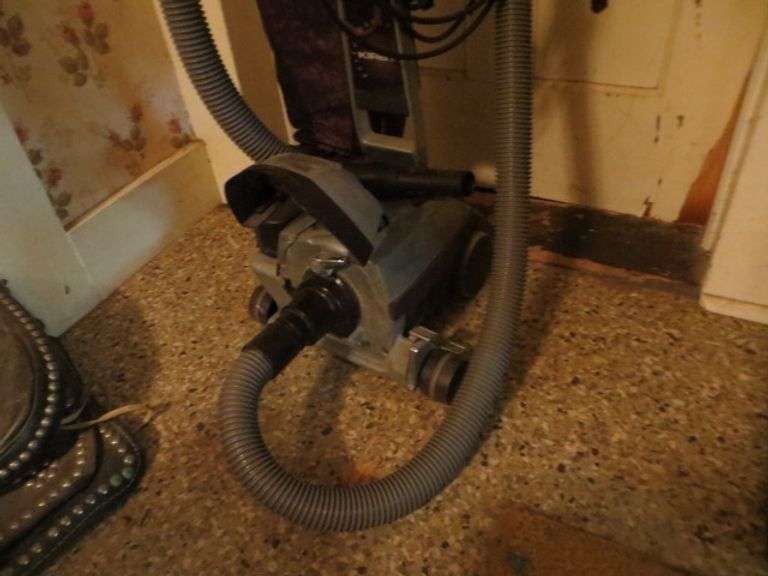 Kirby Vacuum Head Only Lambrecht Auction, Inc.