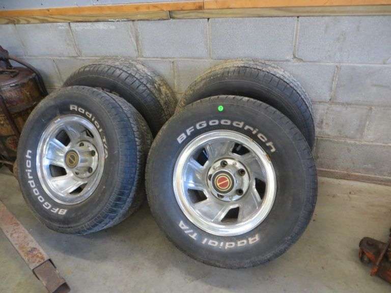 Set of Four Ford 5 Lug Rims with Goodrich P275/60R15 Tires Lambrecht
