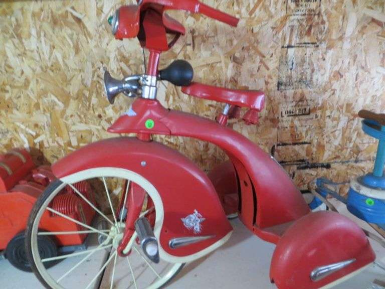 SkyKing Tricycle Lambrecht Auction, Inc.