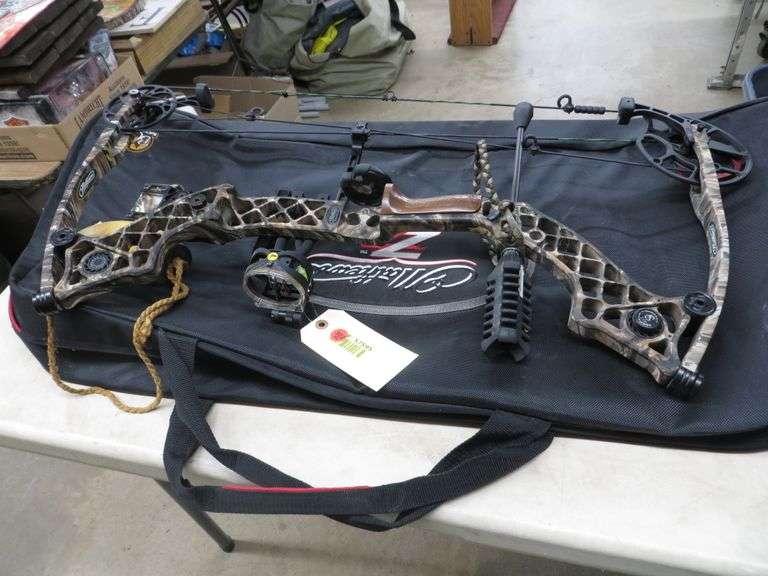 Matthews Solo Cam Compound Bow W/ Case Lambrecht Auction, Inc.
