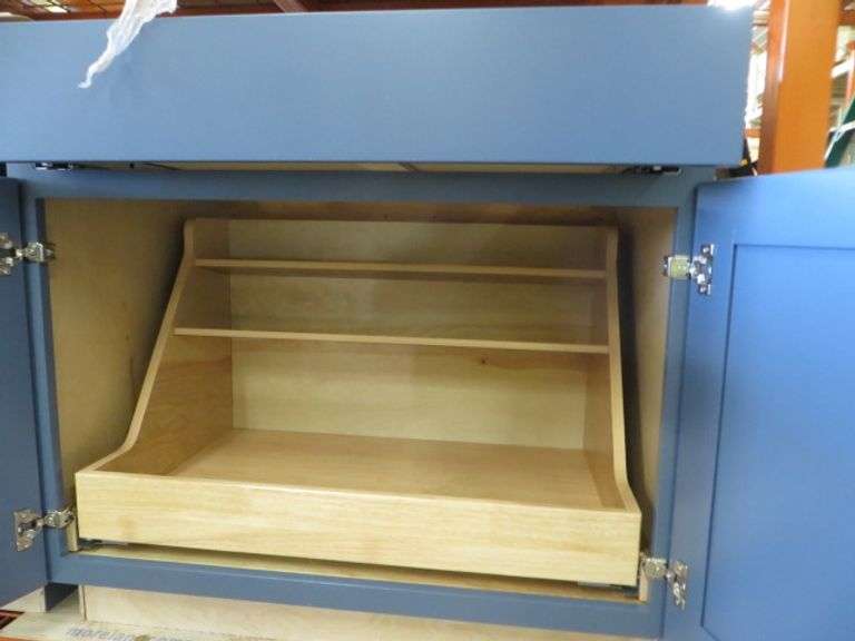 Kraftmaid 36" Base Blue Lambrecht Auction, Inc.