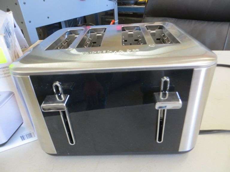 Farberware 4Slice Digital Toaster Lambrecht Auction, Inc.