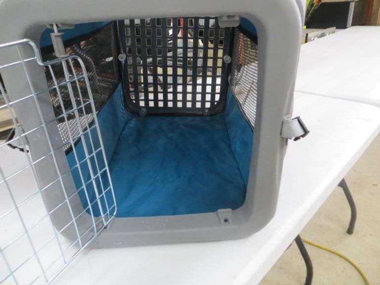 Sport Pet Designs Pop Crate Small Kennel Lambrecht Auction, Inc.