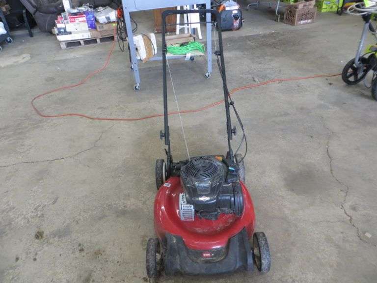 Toro SelfPropelled Push Mower Lambrecht Auction, Inc.