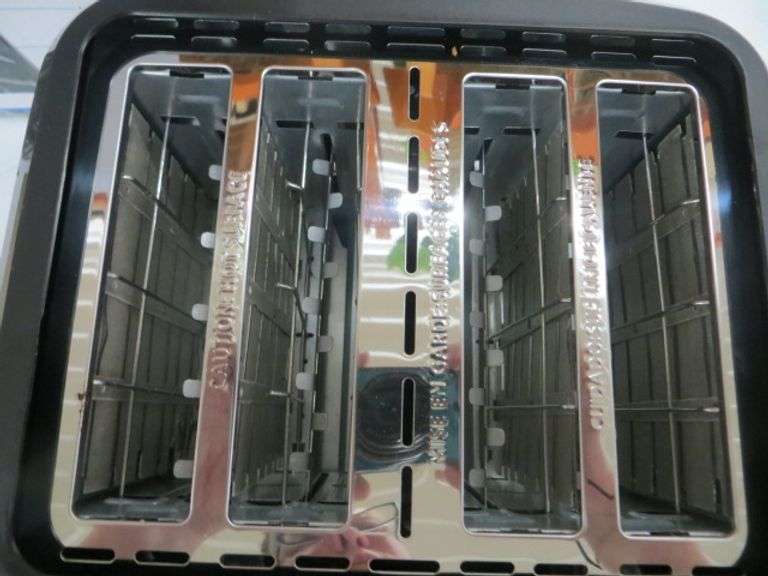 Mainstay 4 Slice Toaster Lambrecht Auction, Inc.