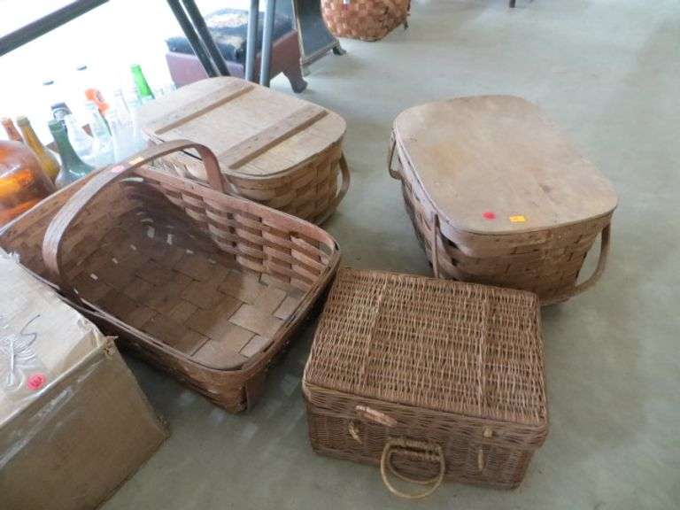 Assorted Wooden Baskets Lambrecht Auction, Inc.