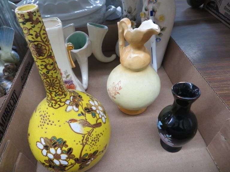 Assorted Bud Vases Lambrecht Auction, Inc.