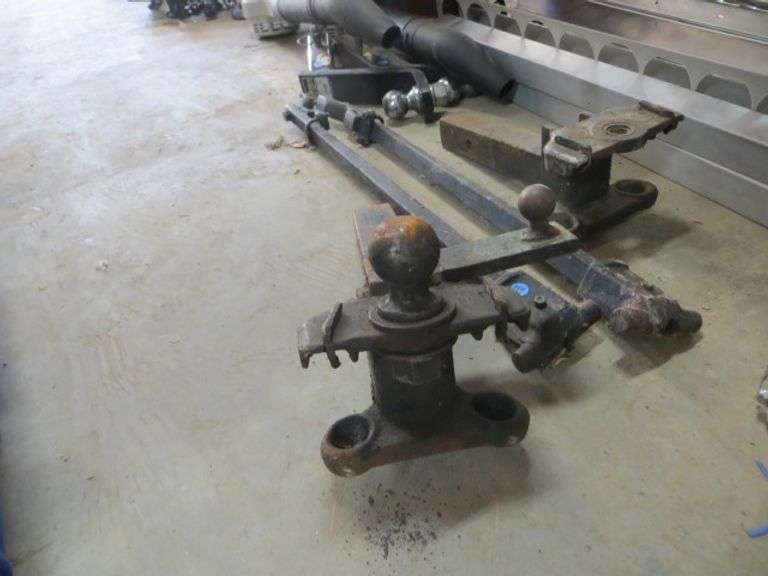 Reese Hitches & 1 Set of Torsion Bars Lambrecht Auction, Inc.
