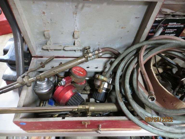 Oxy/Acetylene Torches, Hose, Gauges Lambrecht Auction, Inc.