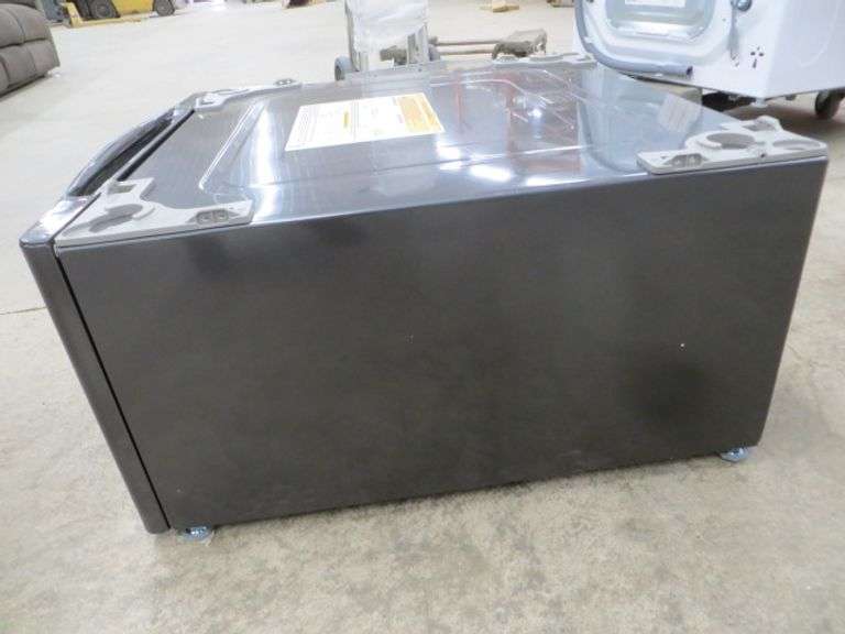 LG Pedestal In Black Steel Model WDP4B Lambrecht Auction, Inc.