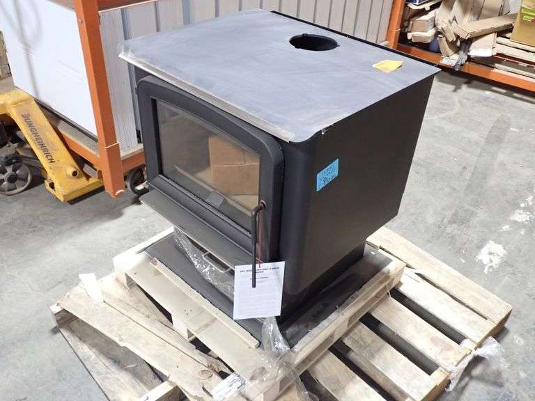 Black Wood Stove Lambrecht Auction, Inc.