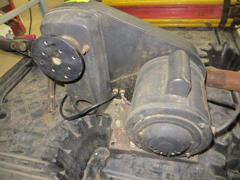 Duracraft 40" Wood Lathe Lambrecht Auction, Inc.