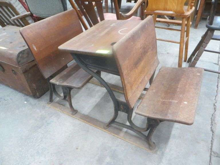 Old School Desks Lambrecht Auction, Inc.