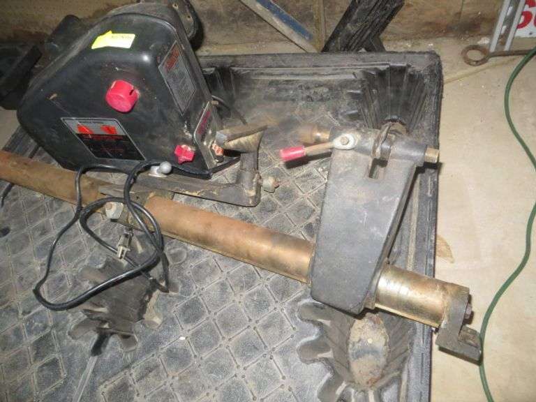 Duracraft 40" Wood Lathe Lambrecht Auction, Inc.