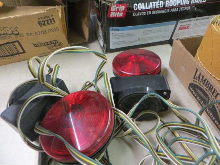 Trailer Lights Lambrecht Auction, Inc.
