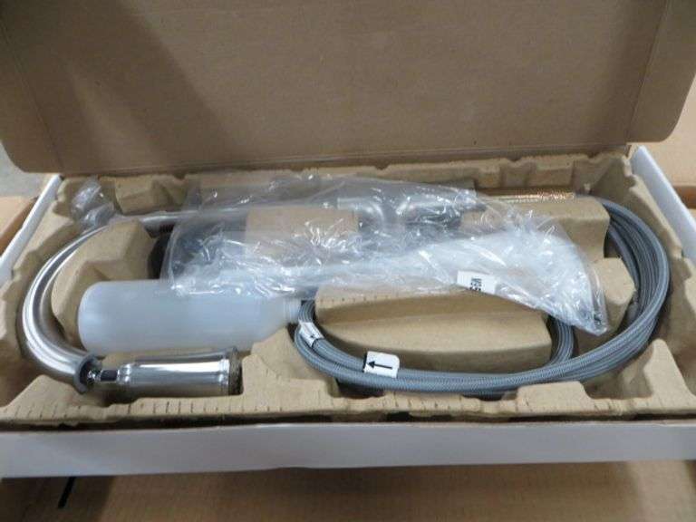 American Standard Farmhouse Style Sink With Faucet In SS Lambrecht