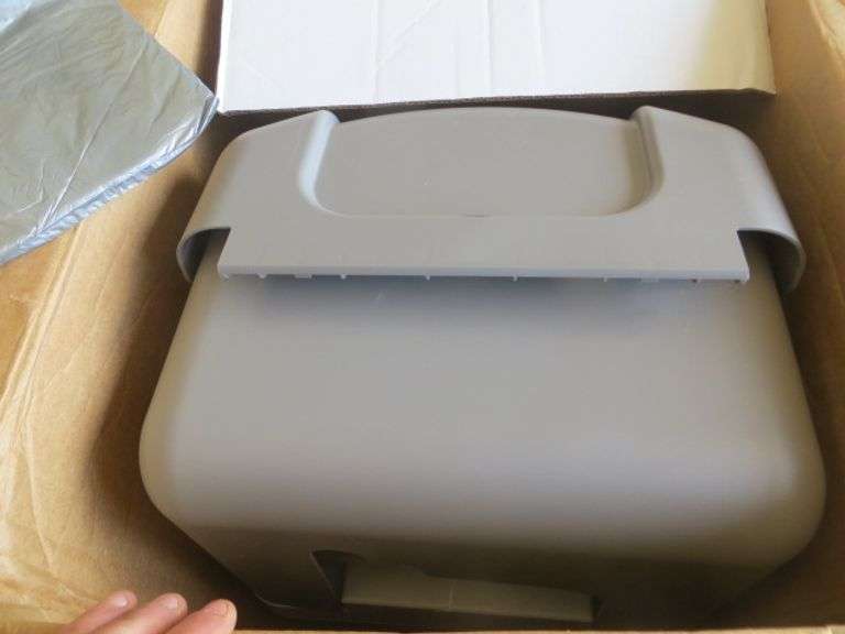 Rheem Water Softener 32K Grain Capacity Lambrecht Auction, Inc.