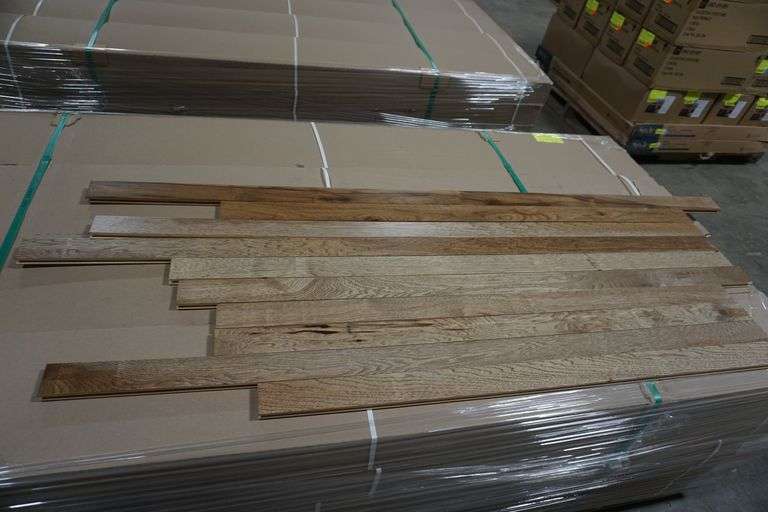 Hickory Copper Ridge Hardwood Flooring 3/4"x2 1/4"xRL Lambrecht Auction, Inc.