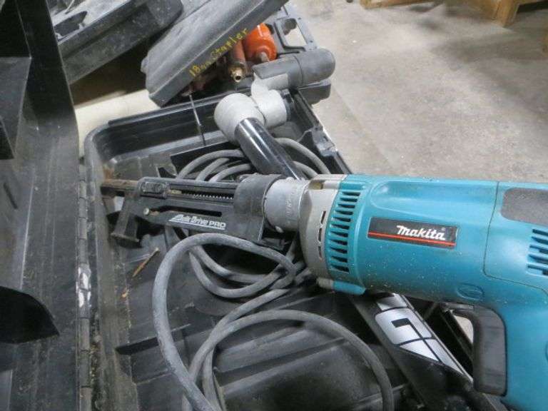 Makita Floor Screw Gun Lambrecht Auction, Inc.