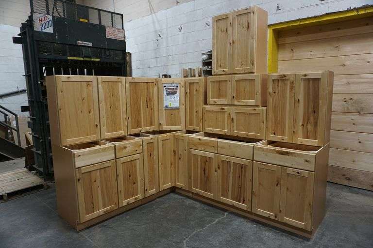 Frontier Shaker Kitchen Set 10'x12' Lambrecht Auction, Inc.