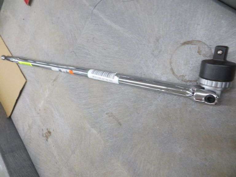 Husky Ratcheting Breaker bar Lambrecht Auction, Inc.