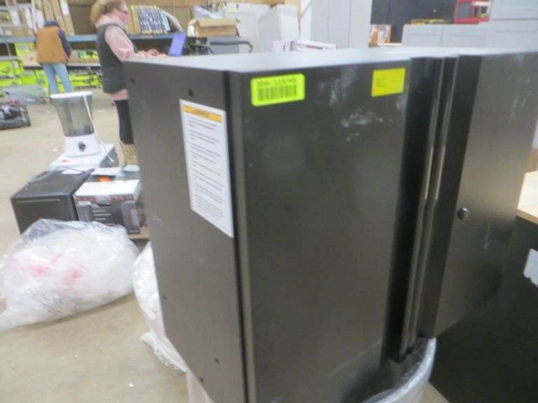 Husky Wall 2 Shelves See Pics Lambrecht Auction, Inc.