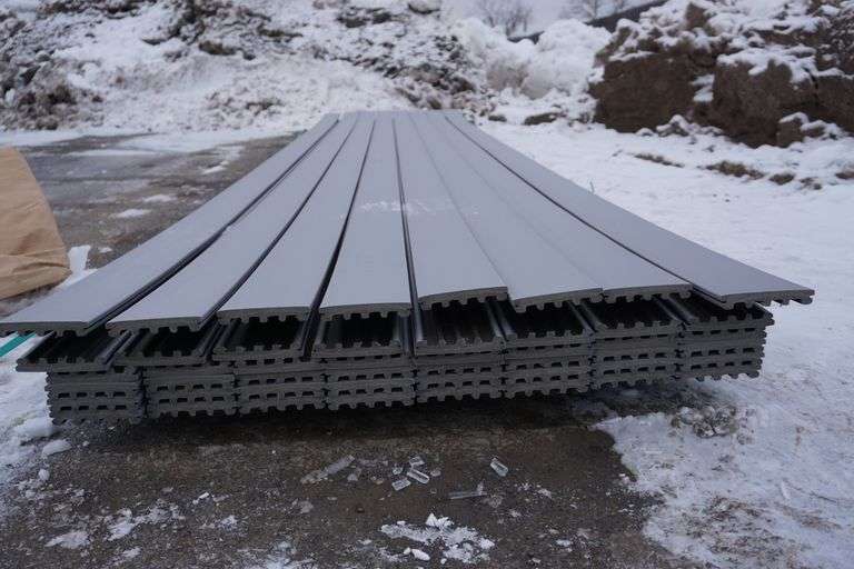 IronStone Composite Decking 1"x6"x20' Lambrecht Auction, Inc.