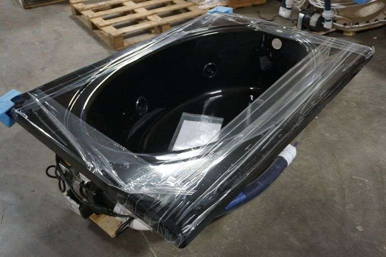 Black Jacuzzi Luxury Bath Tub 60" x 42" Lambrecht Auction, Inc.