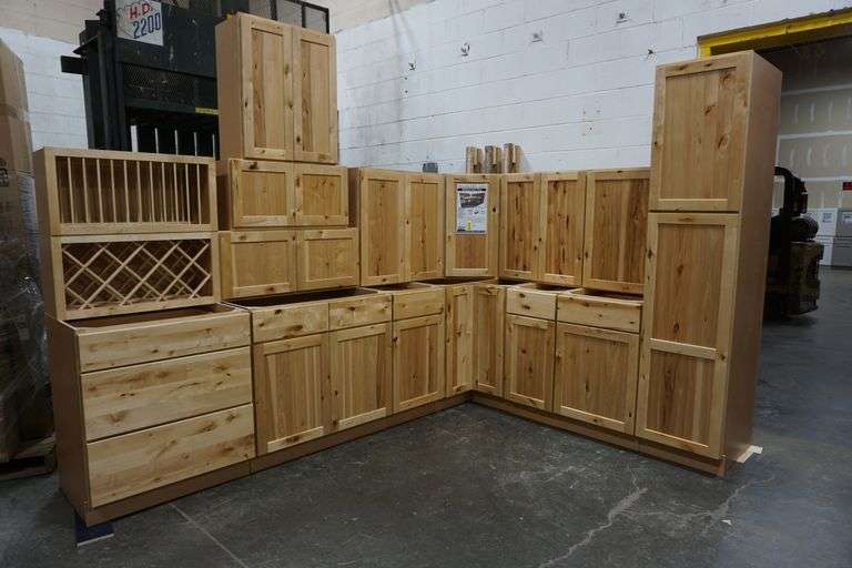 Frontier Shaker Kitchen Set 10'x15' Lambrecht Auction, Inc.