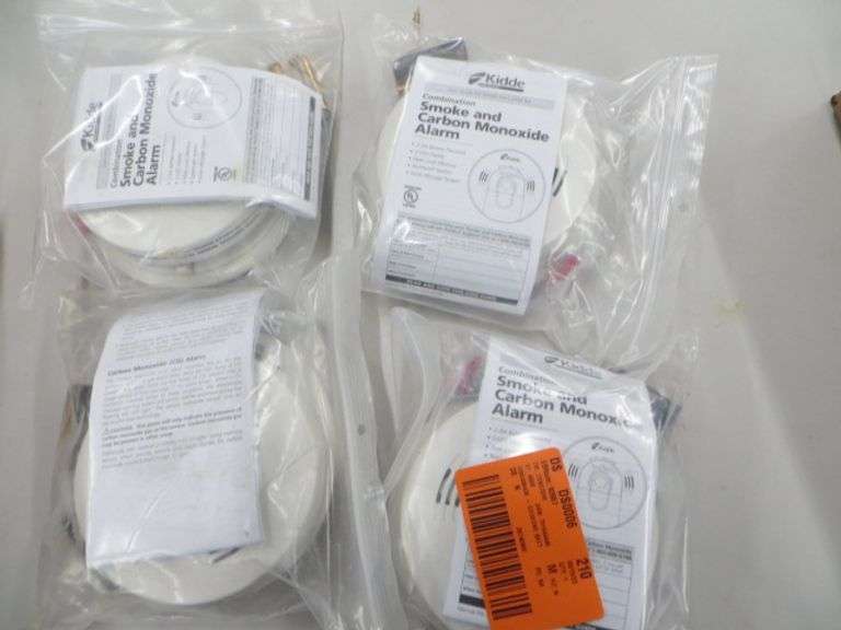 Kidde Smoke And Carbon Monoxide Alarms See Pics Lambrecht Auction, Inc.