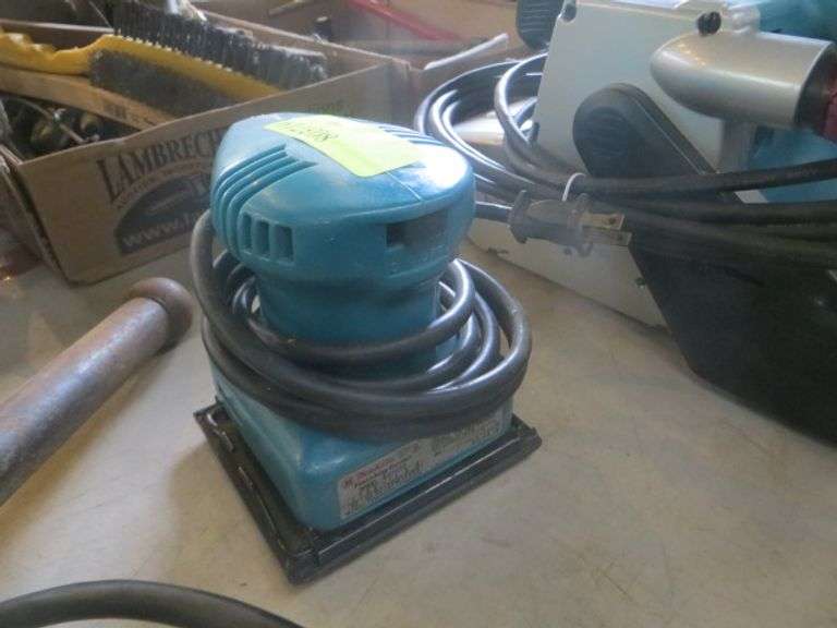Makita Half Sheet Sander Lambrecht Auction, Inc.