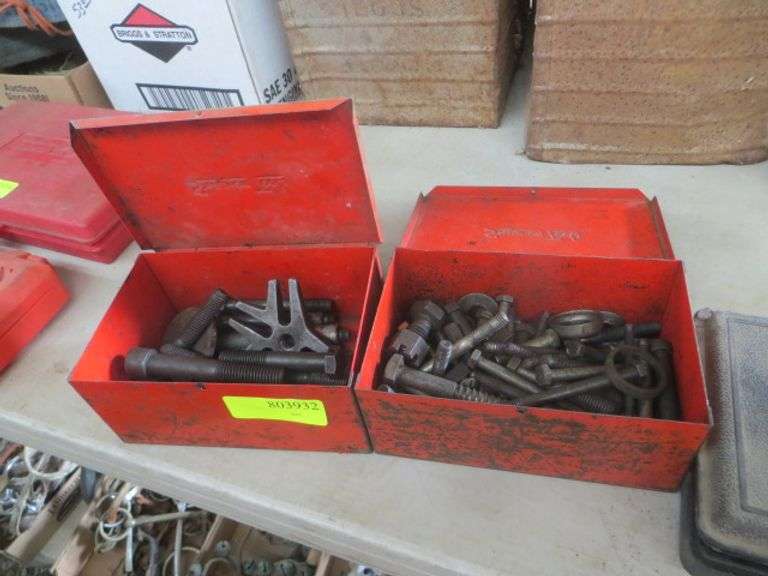 Puller Parts and Bolts Lambrecht Auction, Inc.