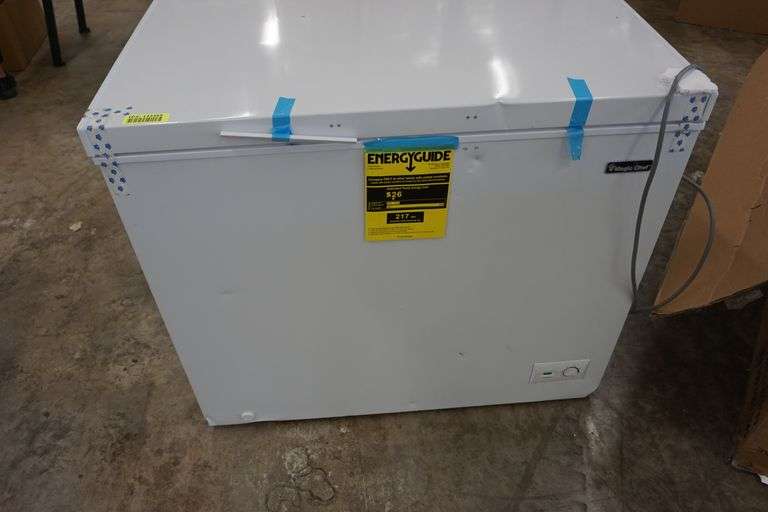 Magic Chef 8.7 cu. ft. Manual Defrost Chest Freezer in White
