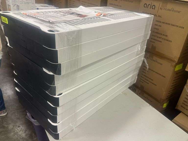 HDX Heavy Duty 36x18" Storage Unit With 5 Shelves Lambrecht Auction, Inc.