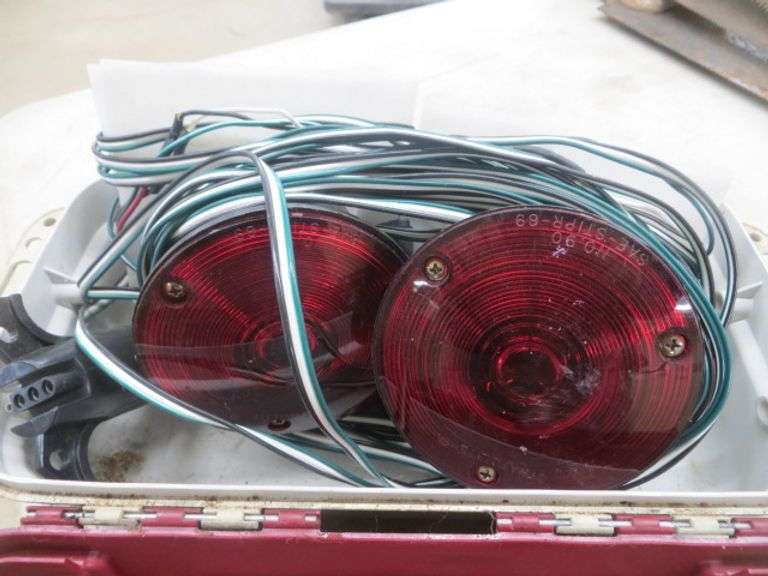 Temporary Trailer Light Hook Up Lambrecht Auction, Inc.