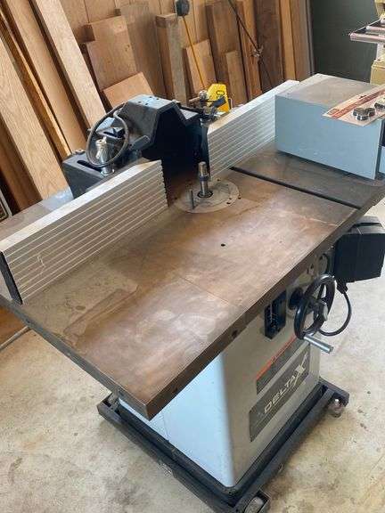 Delta X5 Router Table - Langham Auctioneers