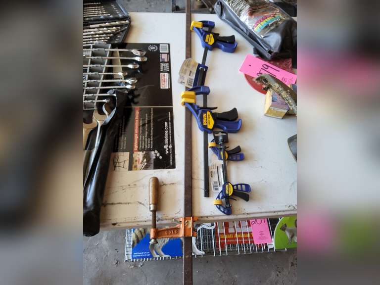 4 Irwin quick grip clamps & 3' bar clamp Lindsay Auctions & Realty LLC