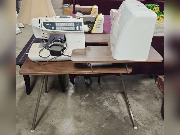 Brother CS8072 sewing machine & table Lindsay Auctions & Realty LLC
