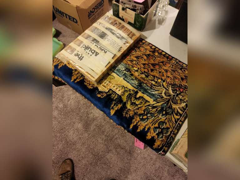 Tapestry & other SEE PICS Lindsay Auctions & Realty LLC