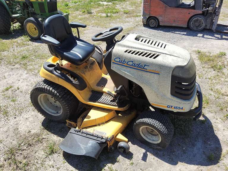 Cub cadet mod; 1554 riding mower 54" deck, 15hp motor (needs battery
