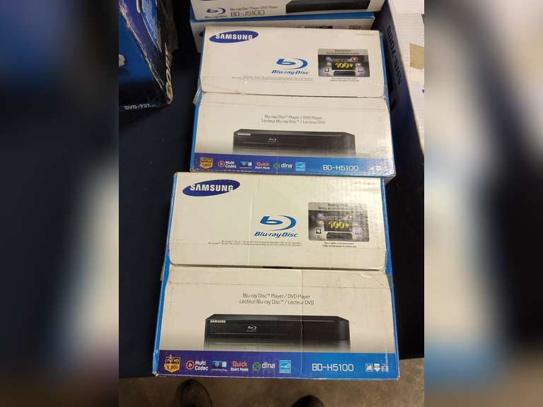 2 Samsung bluray players Lindsay Auctions & Realty LLC