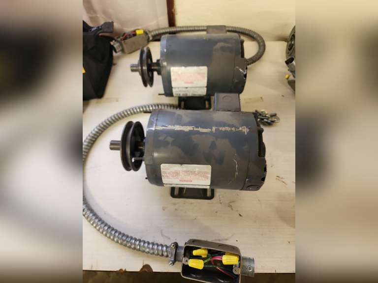 2 electric motors SEE PICS Lindsay Auctions & Realty LLC
