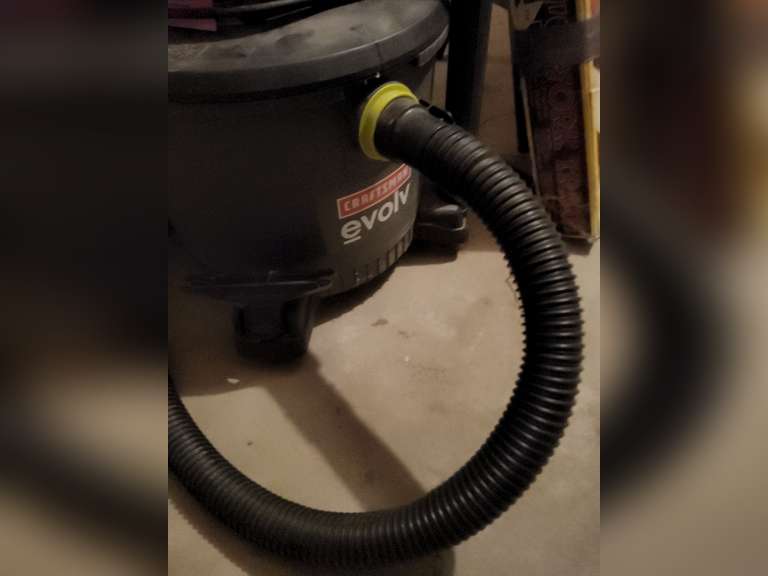 Craftsman evolv 14 gal shop vac (untested) Lindsay Auctions & Realty LLC