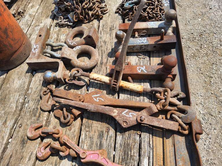 Pair of snap binders & ratchet binder Lindsay Auctions & Realty LLC