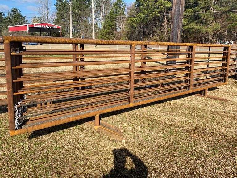 24' Heavy Duty, Free Standing Livestock Panel, with 12' gates on two of