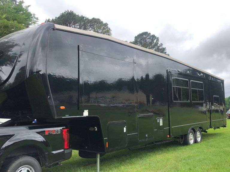 2012 HEARTLAND RECREATIONAL VEHICLES LLC ElkRidge 5SFRG4127CE243268