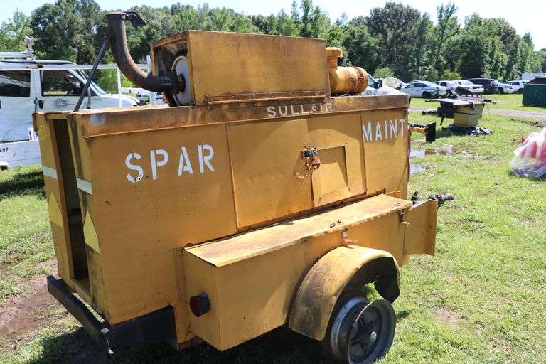 SULLAIR AIR COMPRESSOR TRAILER W/ JOHN DEERE MOTOR Mileage Lawler