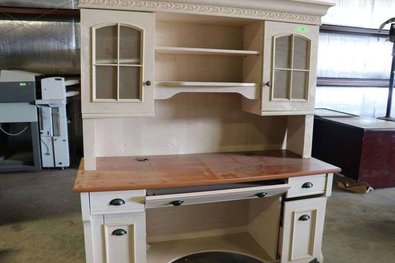 White Desk and Hutch Lawler Auction Company