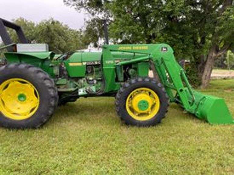 John Deere 2350 Tractor Leap Auctions, LLC